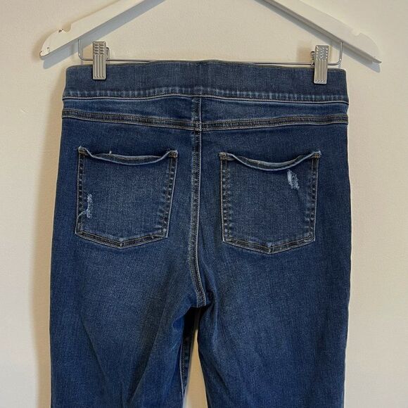 Spanx Distressed Dropped Hem Pull On Ankle Skinny Jeans in Medium Wash - Picture 6 of 10